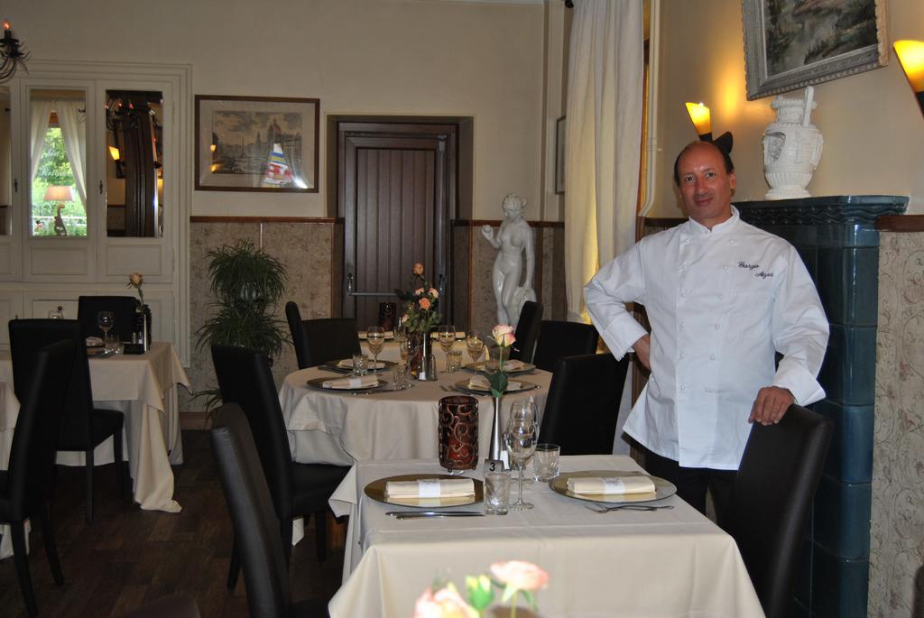 Logis Hotel Restaurant La Tete Des Faux Le Bonhomme Exterior foto